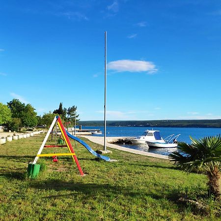 Villa Punta Blava - Beach Front, Ideal For Family Vacation With Kids, Large Terraces With Sea View, Internet, Netflix, No Pets Allowed Оброваць Екстер'єр фото