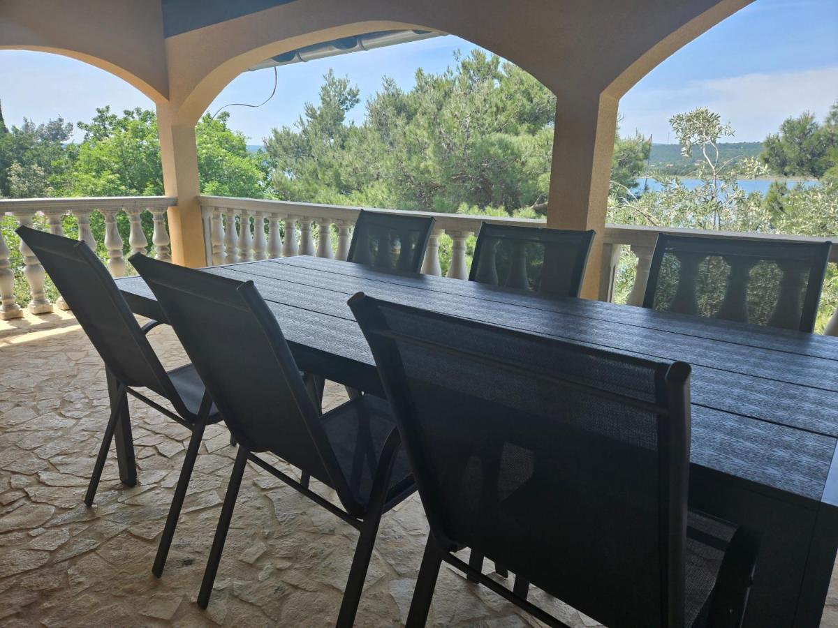 Villa Punta Blava - Beach Front, Ideal For Family Vacation With Kids, Large Terraces With Sea View, Internet, Netflix, No Pets Allowed Оброваць Екстер'єр фото