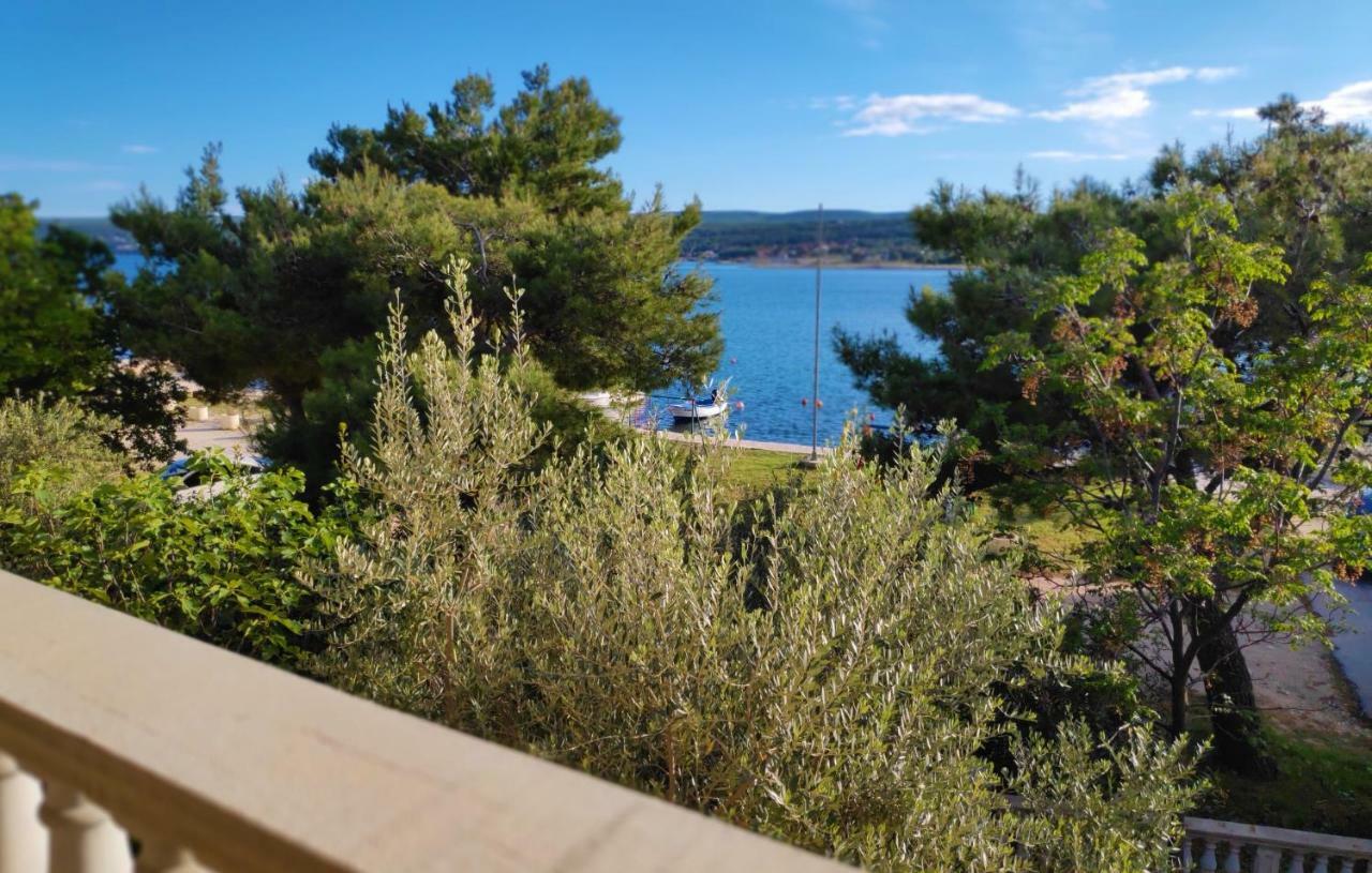 Villa Punta Blava - Beach Front, Ideal For Family Vacation With Kids, Large Terraces With Sea View, Internet, Netflix, No Pets Allowed Оброваць Екстер'єр фото