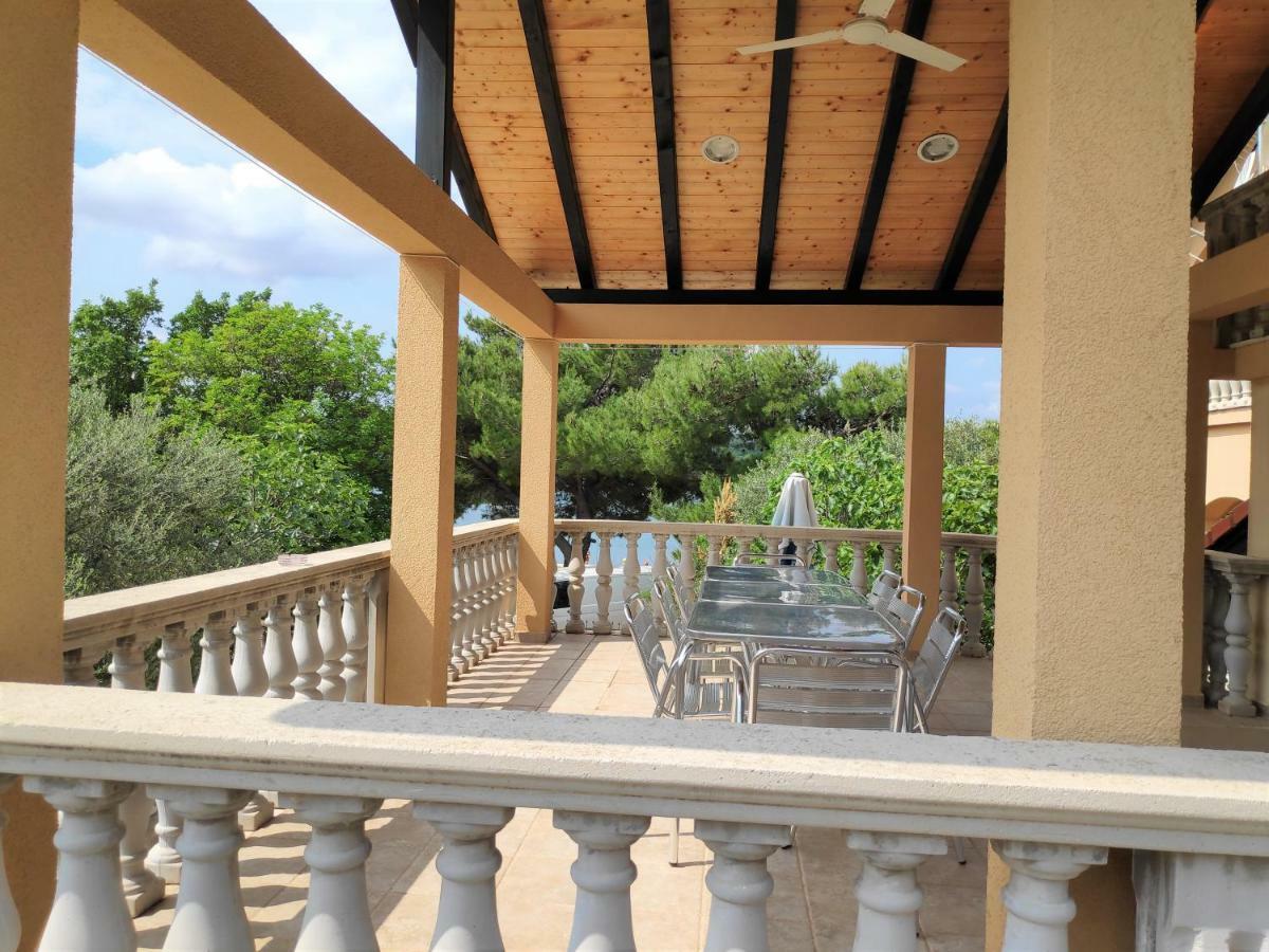 Villa Punta Blava - Beach Front, Ideal For Family Vacation With Kids, Large Terraces With Sea View, Internet, Netflix, No Pets Allowed Оброваць Екстер'єр фото