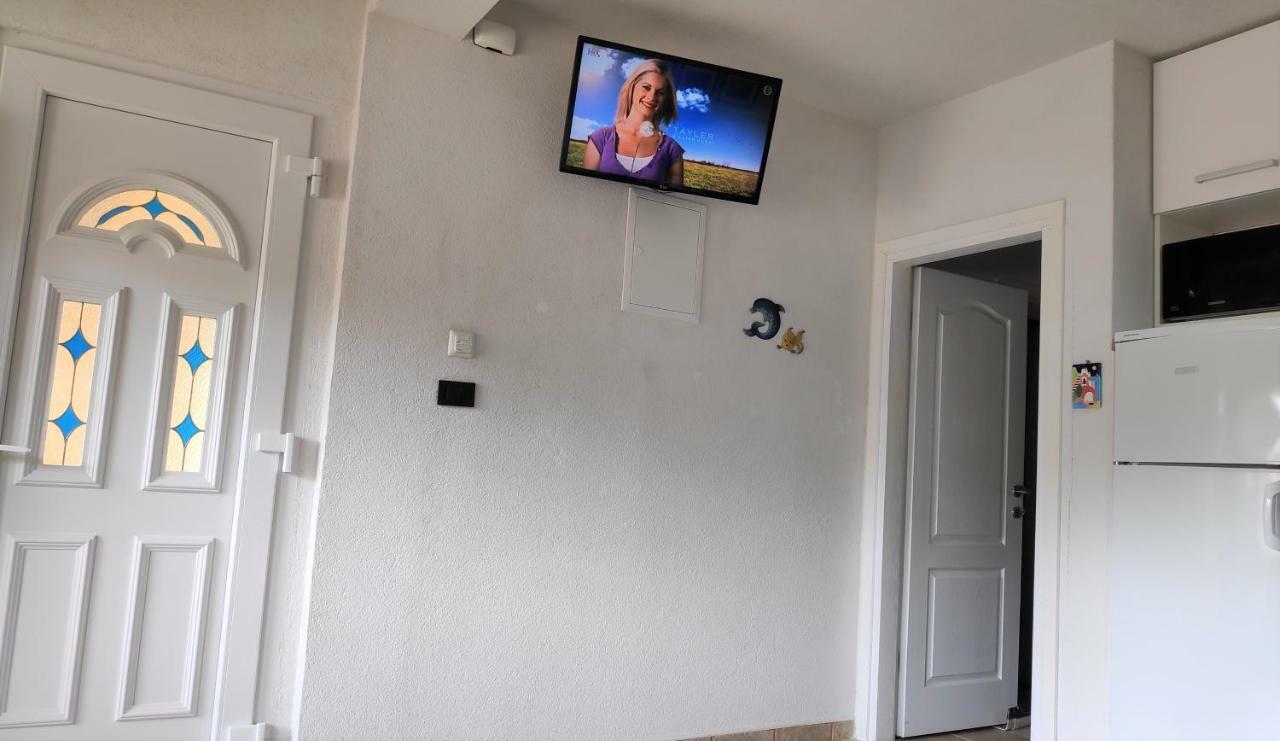 Villa Punta Blava - Beach Front, Ideal For Family Vacation With Kids, Large Terraces With Sea View, Internet, Netflix, No Pets Allowed Оброваць Екстер'єр фото