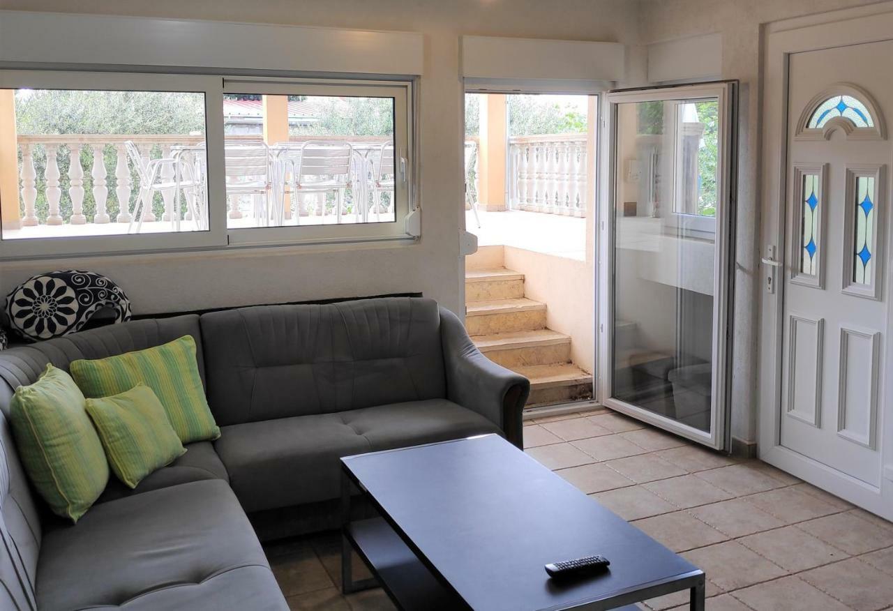 Villa Punta Blava - Beach Front, Ideal For Family Vacation With Kids, Large Terraces With Sea View, Internet, Netflix, No Pets Allowed Оброваць Екстер'єр фото