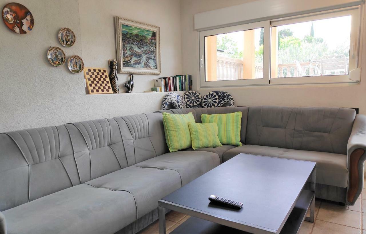 Villa Punta Blava - Beach Front, Ideal For Family Vacation With Kids, Large Terraces With Sea View, Internet, Netflix, No Pets Allowed Оброваць Екстер'єр фото